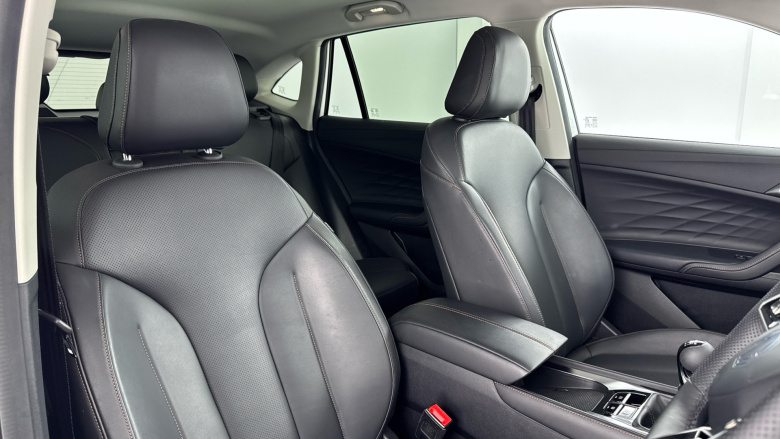 MG HS 1.5 T-GDI Trophy 5dr Petrol Hatchback